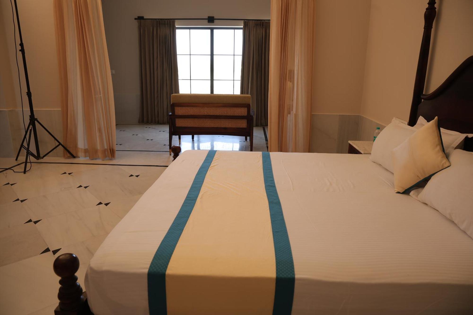 Отель Jawai Bera Leopard Camp Экстерьер фото