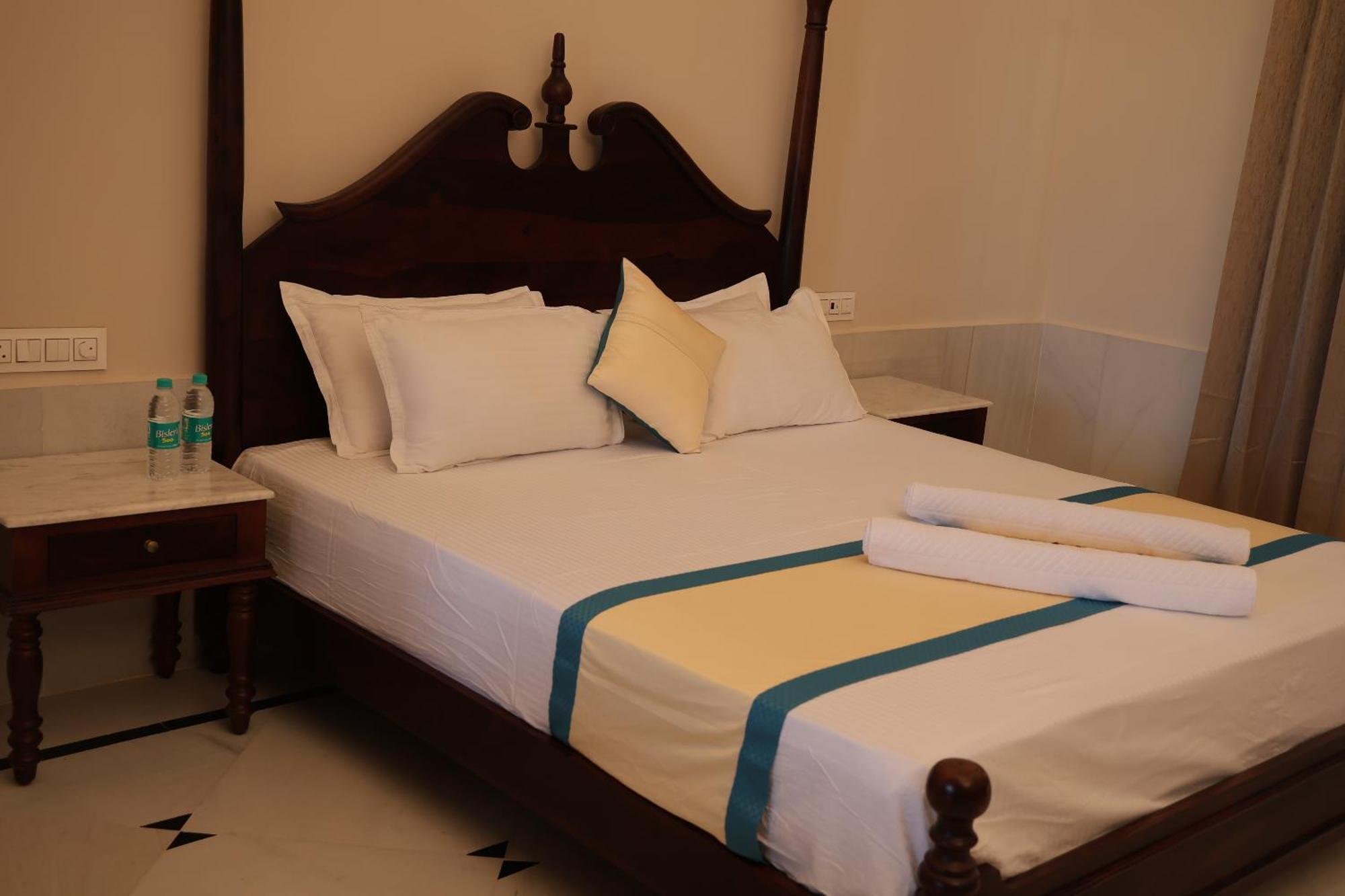 Отель Jawai Bera Leopard Camp Экстерьер фото