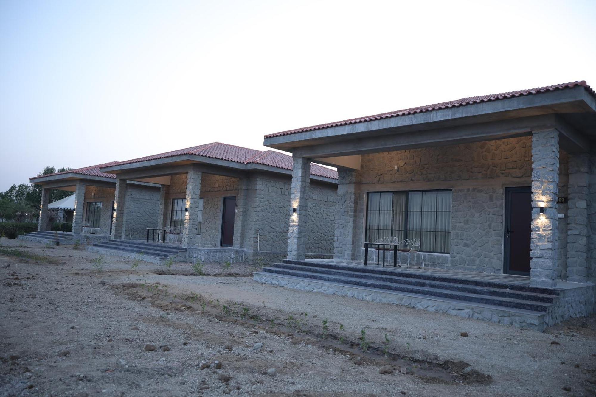 Отель Jawai Bera Leopard Camp Экстерьер фото