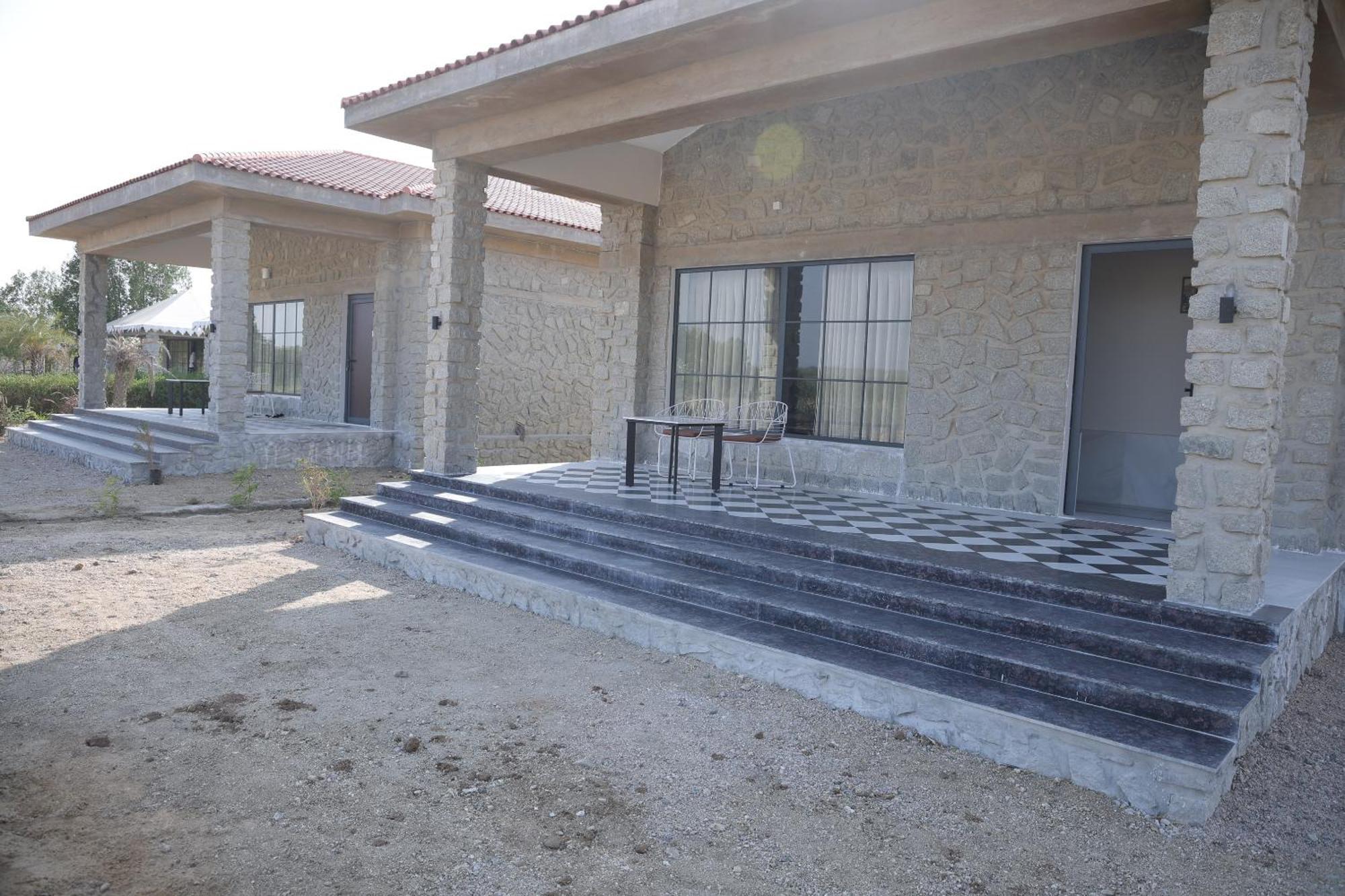 Отель Jawai Bera Leopard Camp Экстерьер фото