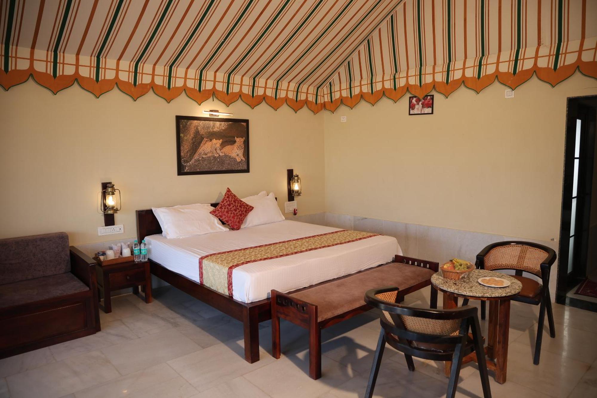 Отель Jawai Bera Leopard Camp Экстерьер фото