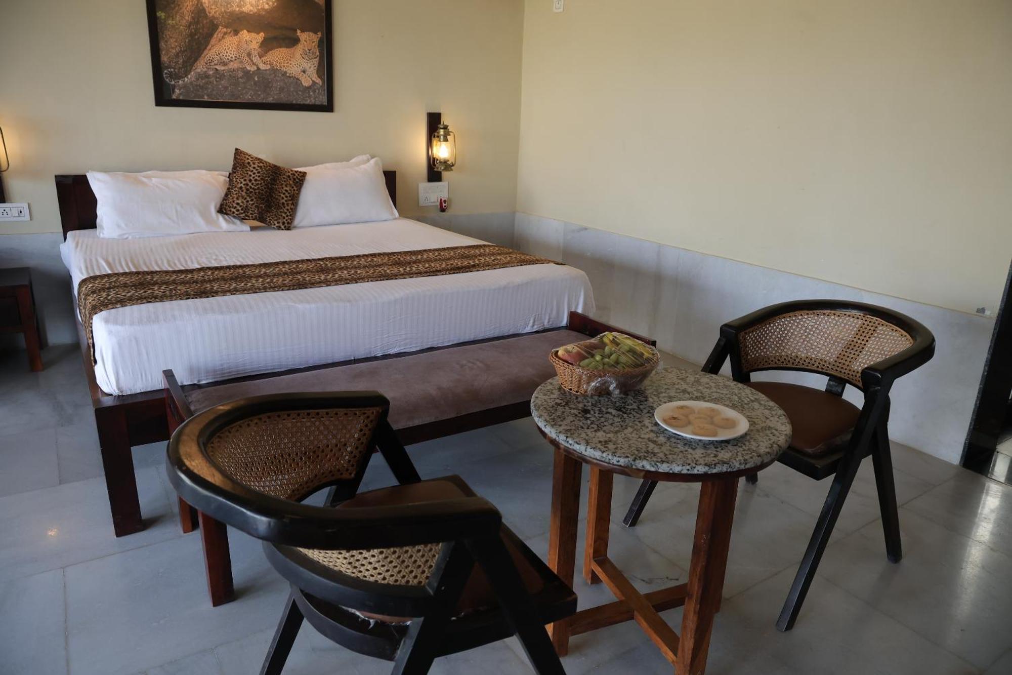 Отель Jawai Bera Leopard Camp Экстерьер фото